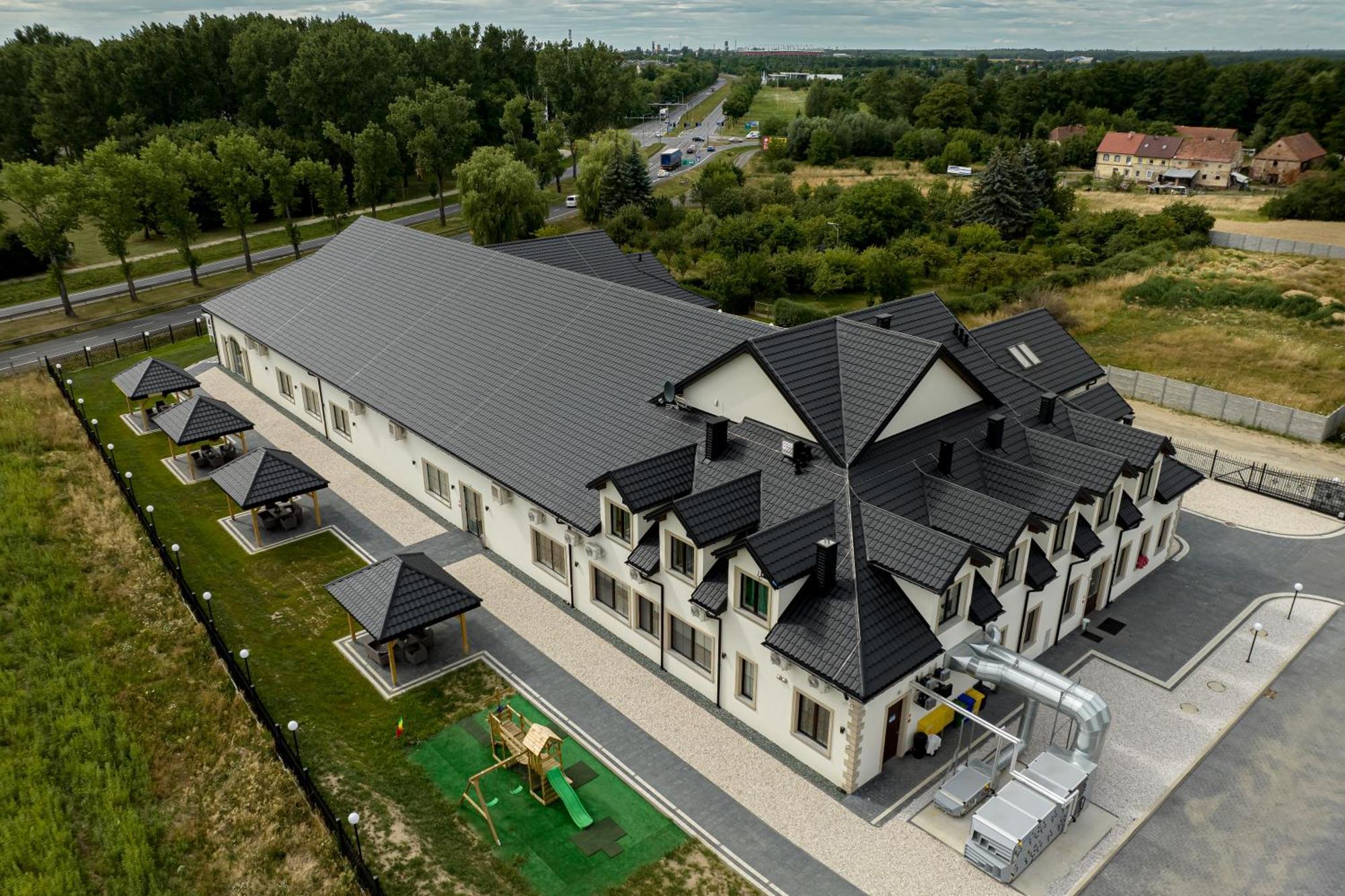 Pensjonat Miedziana Perla Lubin Exteriör bild